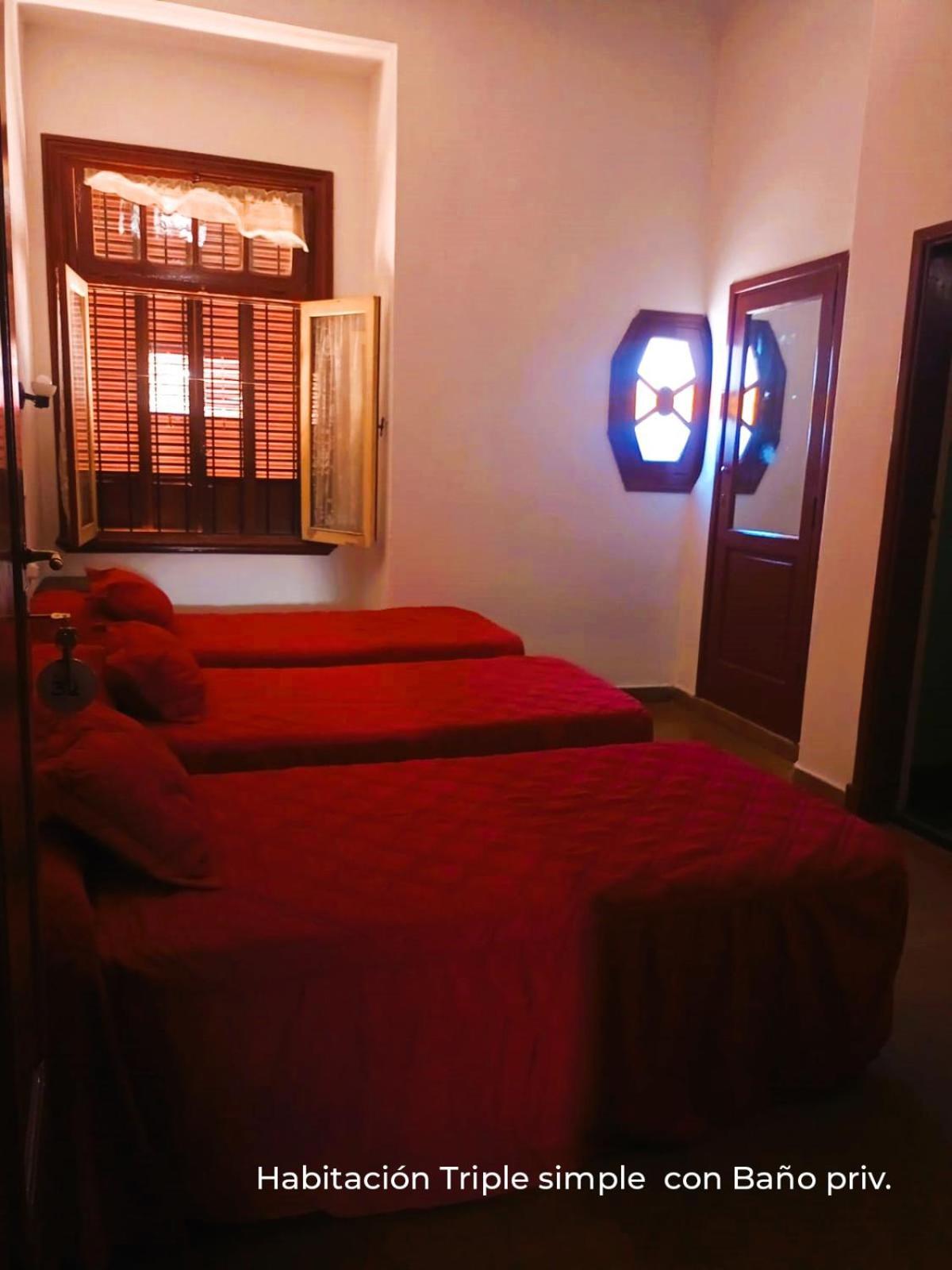 Casona Leon De Castilla Hotel La Falda Ngoại thất bức ảnh